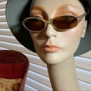 Kenneth Cole Tan Narrow Frame, Brown Lenses, Sunglasses